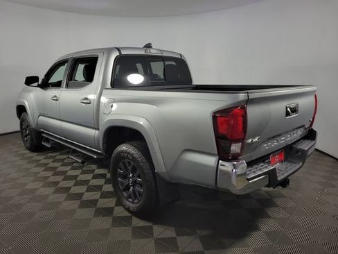Used 2023 Toyota Tacoma SR5 AWD/4WD image 5