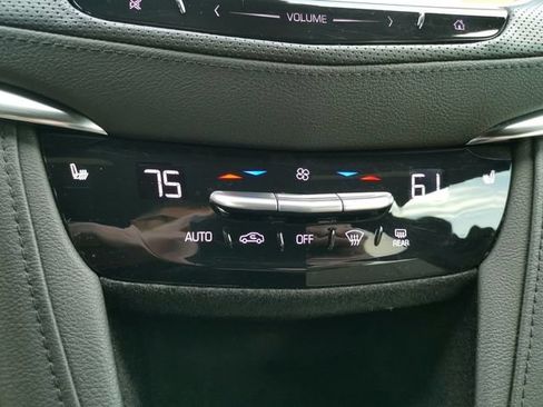 Used 2017 Cadillac XT5 Luxury w/ Driver Awareness Package FWD image 23