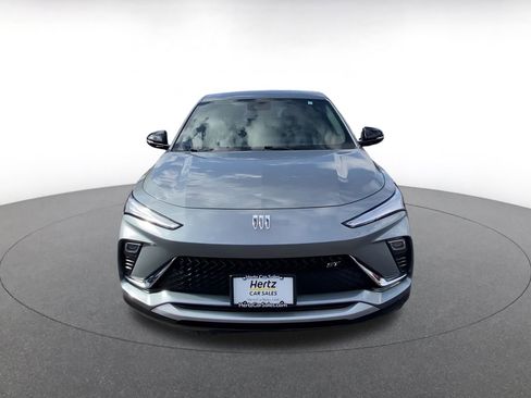 Used 2025 Buick Envista Sport Touring image 4