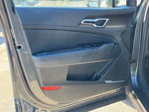 Used 2024 Kia Sportage EX image 14