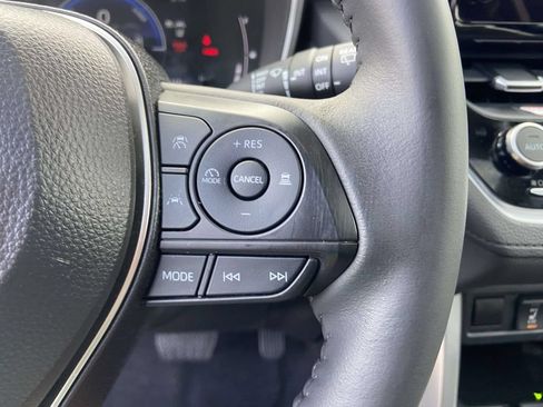 Used 2024 Toyota Corolla Cross AWD Hybrid w/ Convenience Package image 36