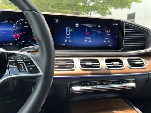 Certified 2024 Mercedes-Benz GLE 350 4MATIC w/ AMG Line Exterior image 31