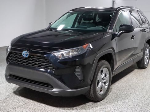 Used 2022 Toyota RAV4 LE AWD/4WD image 30