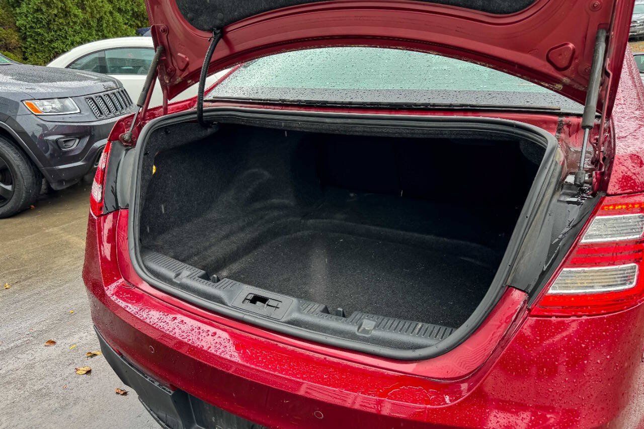 Used 2016 Ford Taurus SEL FWD image 15