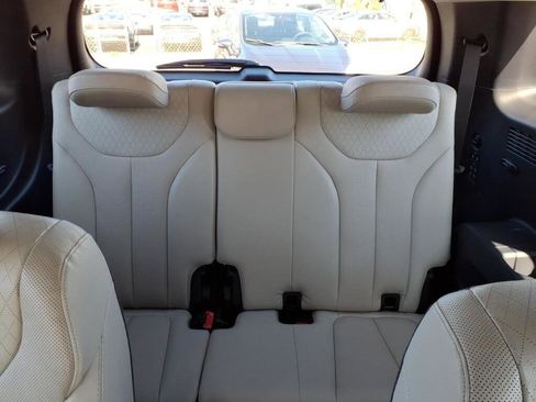 Used 2020 Hyundai Palisade SEL w/ Premium Package image 9