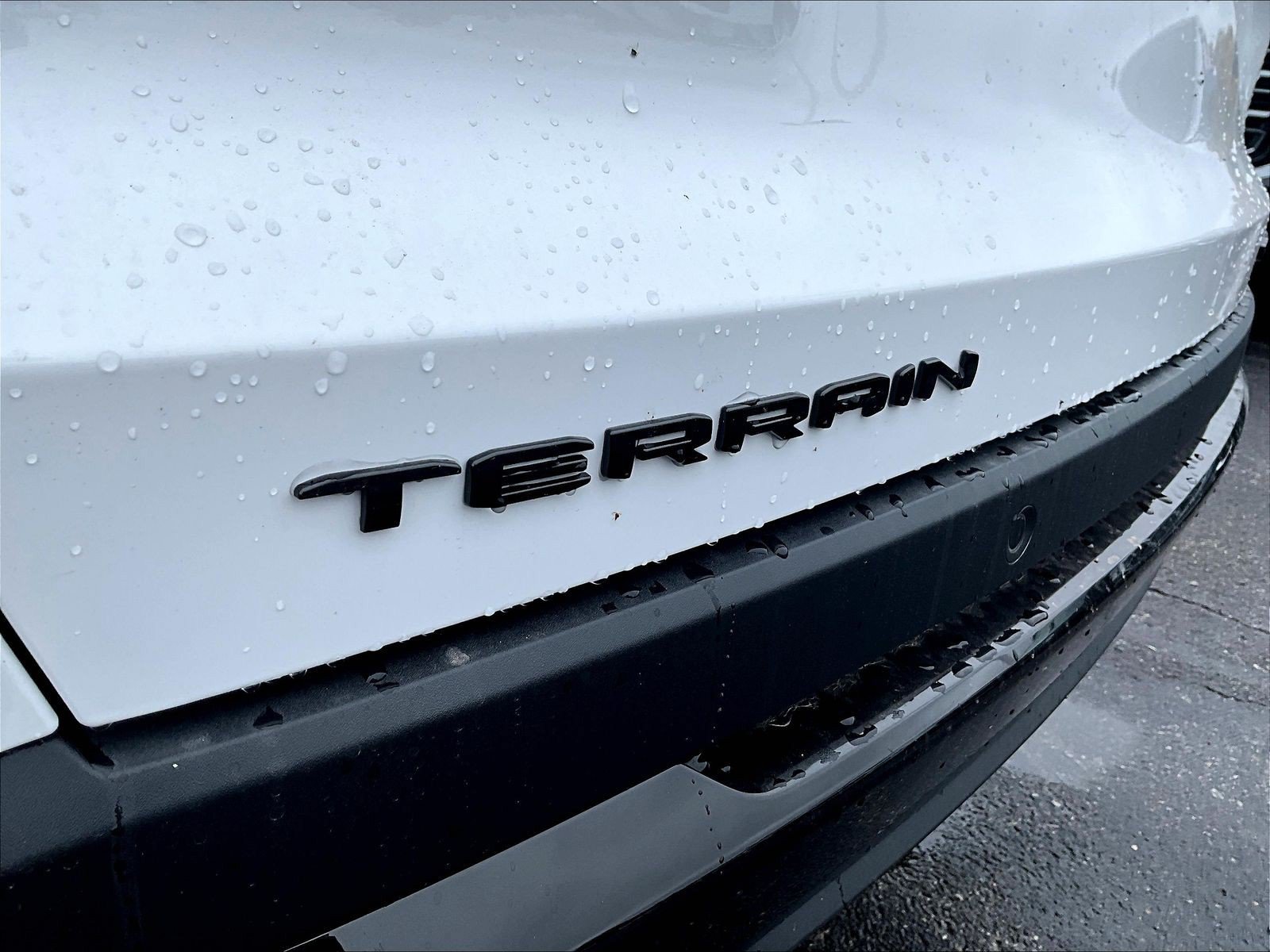 New 2027 GMC Terrain Elevation FWD image 13