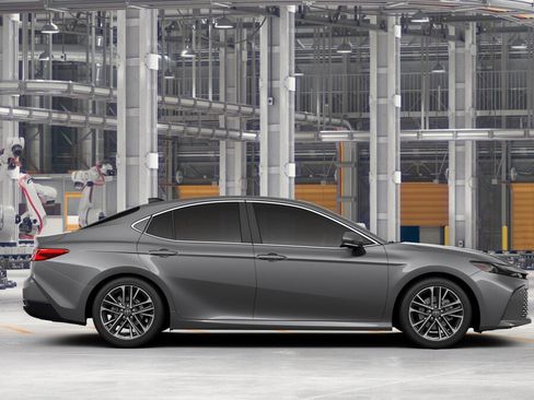 New 2026 Toyota Camry XLE AWD/4WD image 12