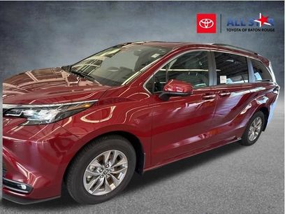 Used 2026 Toyota Sienna XLE