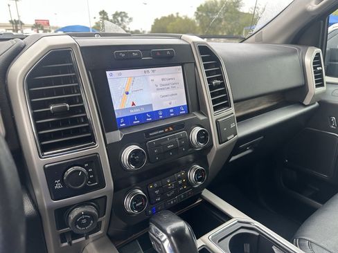 Used 2019 Ford F150 Lariat w/ Equipment Group 502A Luxury image 14