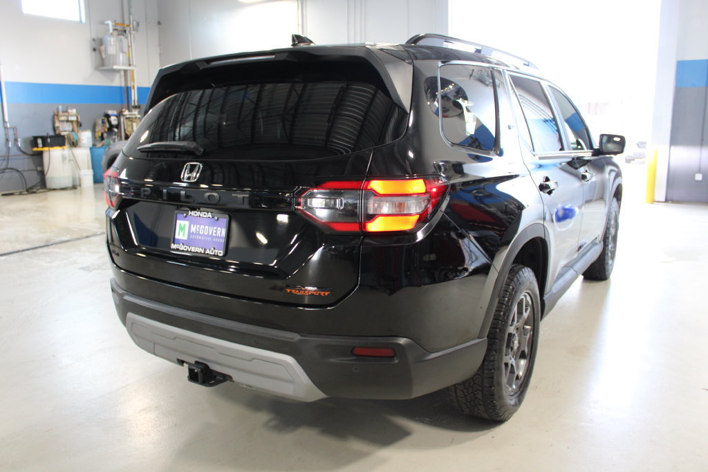 Used 2023 Honda Pilot TrailSport image 28