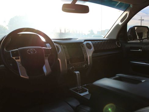 Used 2014 Toyota Tundra Platinum image 29