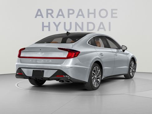 Used 2023 Hyundai Sonata Limited FWD image 2