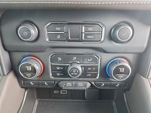 Used 2023 Chevrolet Tahoe LT w/ LT Signature Plus Package image 16