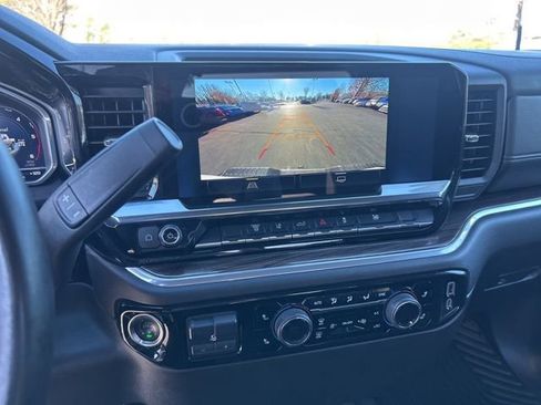 Used 2025 Chevrolet Silverado 2500 LT w/ Convenience Package image 24