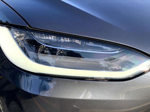 Used 2020 Tesla Model X Long Range image 26