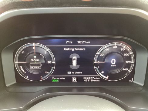 Used 2023 Mitsubishi Outlander SE image 9