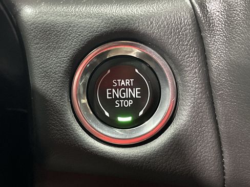 Used 2023 Chevrolet Suburban LS AWD/4WD image 25