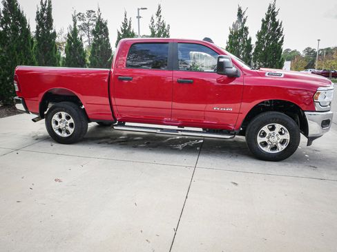 Used 2024 RAM 2500 Big Horn w/ Bed Utility Group image 11