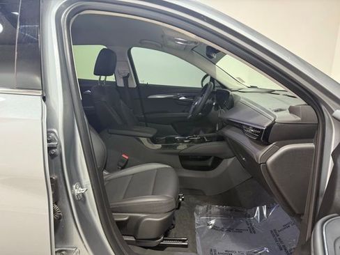 Certified 2025 Buick Envision Preferred image 25