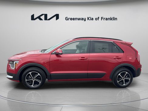 New 2026 Kia Niro EX FWD image 4