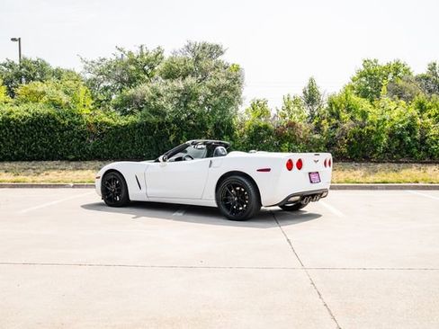 Used 2006 Chevrolet Corvette Convertible w/ Preferred Equipment Group image 44