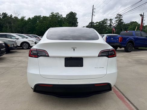 Used 2021 Tesla Model Y Long Range image 46