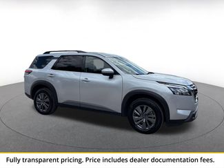 Used 2025 Nissan Pathfinder SV FWD video 1