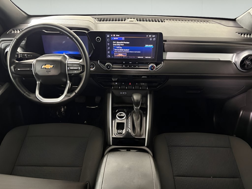Used 2024 Chevrolet Colorado LT AWD/4WD image 32