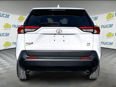 Used 2024 Toyota RAV4 LE image 5