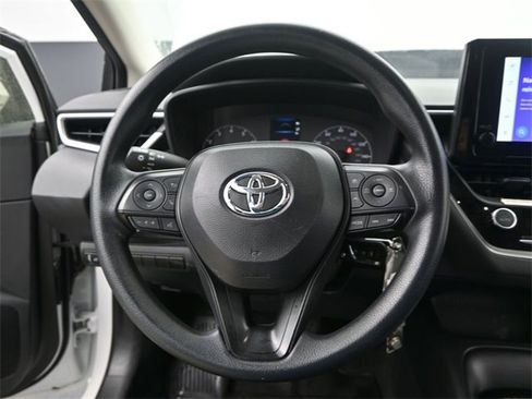 Used 2024 Toyota Corolla LE image 7