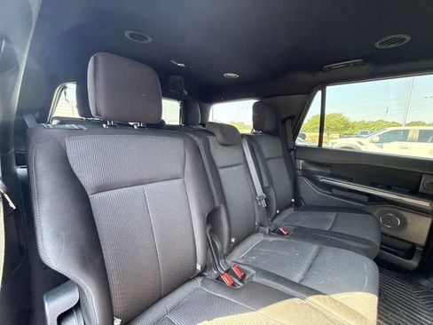 Used 2018 Ford Expedition XLT AWD/4WD image 12