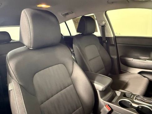 Used 2022 Kia Sportage LX image 53