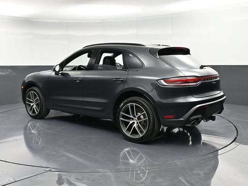 Certified 2026 Porsche Macan AWD/4WD image 3