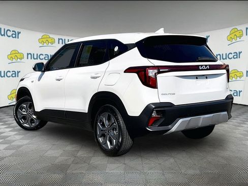 Used 2024 Kia Seltos LX AWD/4WD image 4