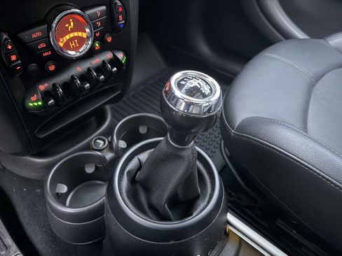 Used 2013 MINI Cooper Countryman S image 32