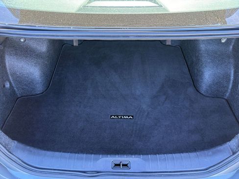 Used 2025 Nissan Altima 2.5 SV image 31