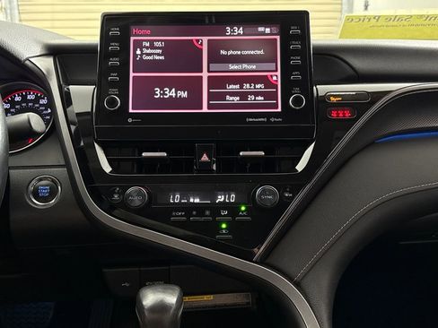 Used 2021 Toyota Camry XSE image 15