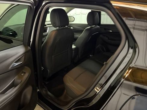 Used 2023 Buick Encore GX Preferred w/ Cold Weather Comfort Package FWD image 18