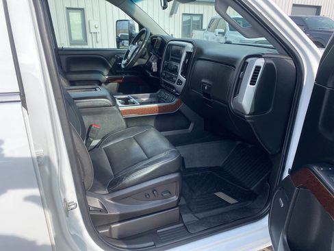 Used 2018 GMC Sierra 1500 SLT image 21
