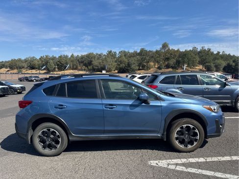 Used 2021 Subaru Crosstrek 2.0i Premium w/ Popular Package #5 AWD/4WD image 4