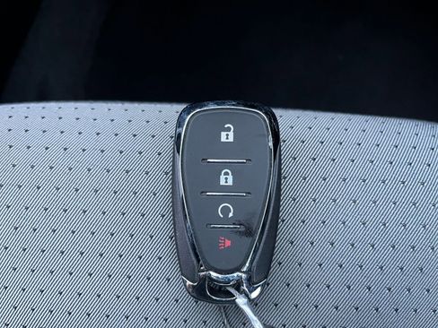 Used 2025 Chevrolet Trax LT image 22