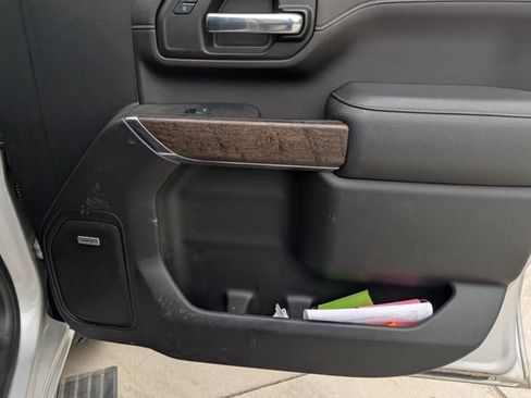 Used 2022 GMC Sierra 2500 Denali w/ Denali Ultimate Package AWD/4WD image 11