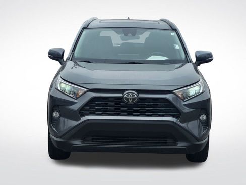 Used 2019 Toyota RAV4 XLE image 3