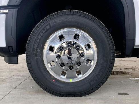 New 2026 GMC Sierra 3500 Denali Ultimate AWD/4WD image 6