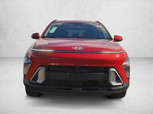 Used 2024 Hyundai Kona SEL AWD/4WD image 2