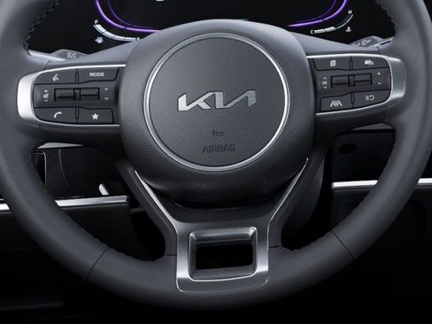 Certified 2024 Kia Sportage EX image 22