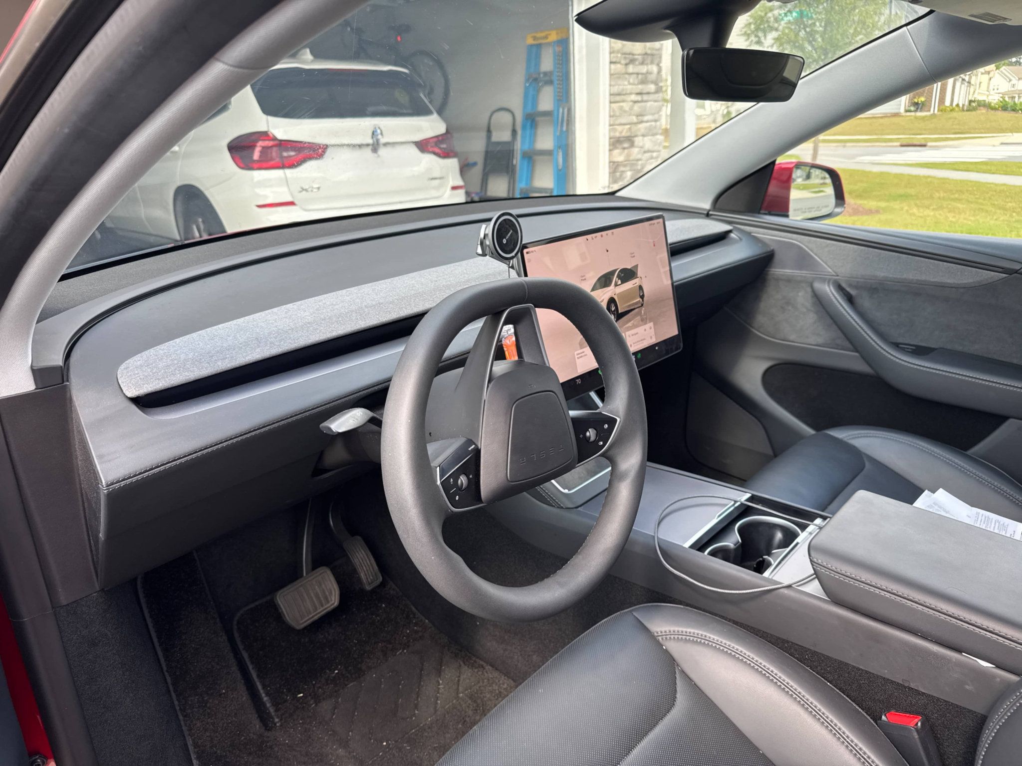Used 2026 Tesla Model Y Long Range RWD image 5