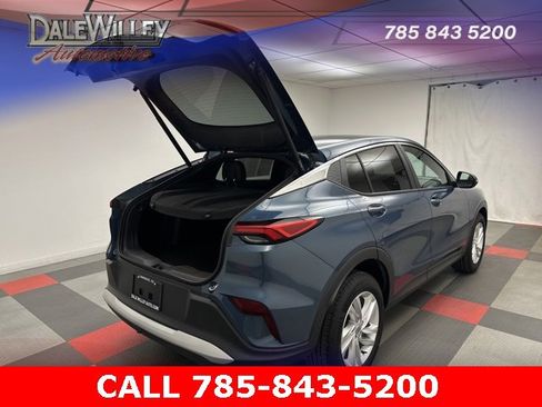 Used 2024 Buick Envista Preferred w/ Convenience I Package image 19