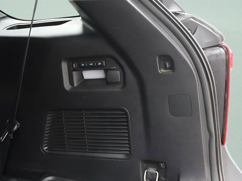 Used 2022 Ford Explorer Limited image 28