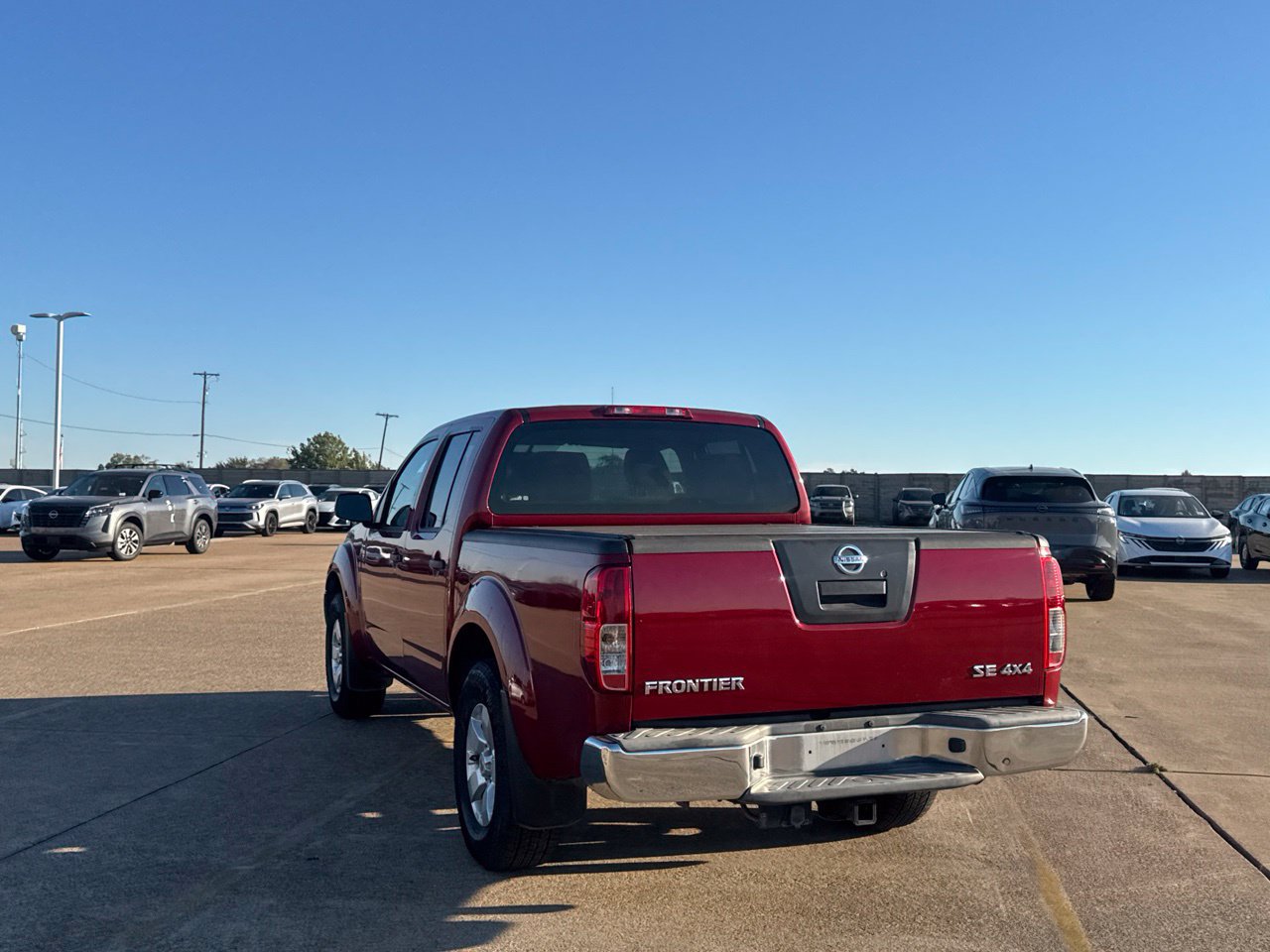 Used 2010 Nissan Frontier SE AWD/4WD image 23